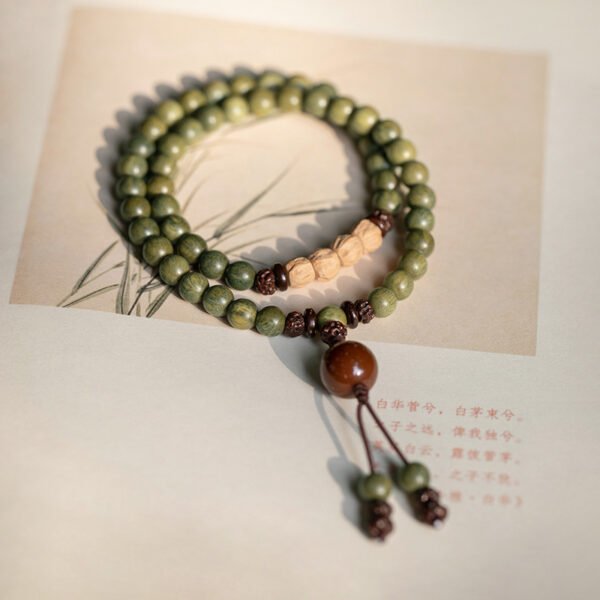 Original Old Green Sandalwood Buddha Bead Bracelet